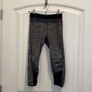 Grey & Black Kyodan Workout Crops, S